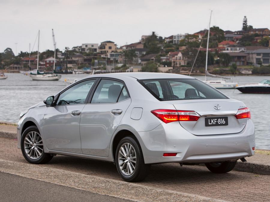  Toyota Corolla Sedan ZR 2014 года  (фото 8 из 13)